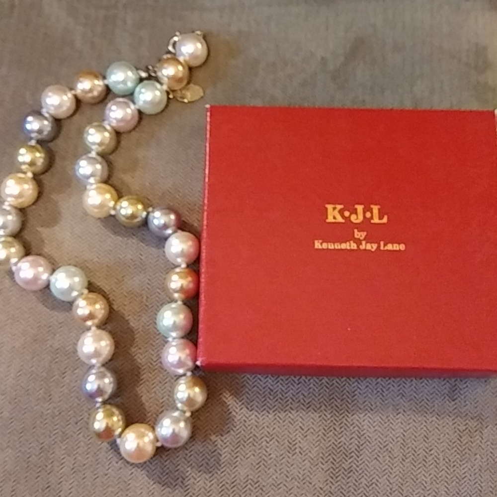 Kenneth Jay Lane Pearls